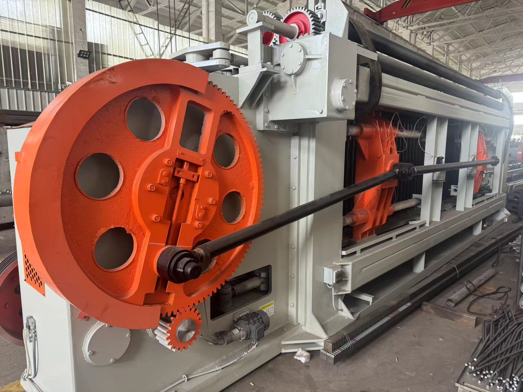 সর্বশেষ কোম্পানি ব্লগ সম্পর্কে Heavy Duty Gabion Mesh Weaving Machine Exported to India for Riverbank Protection