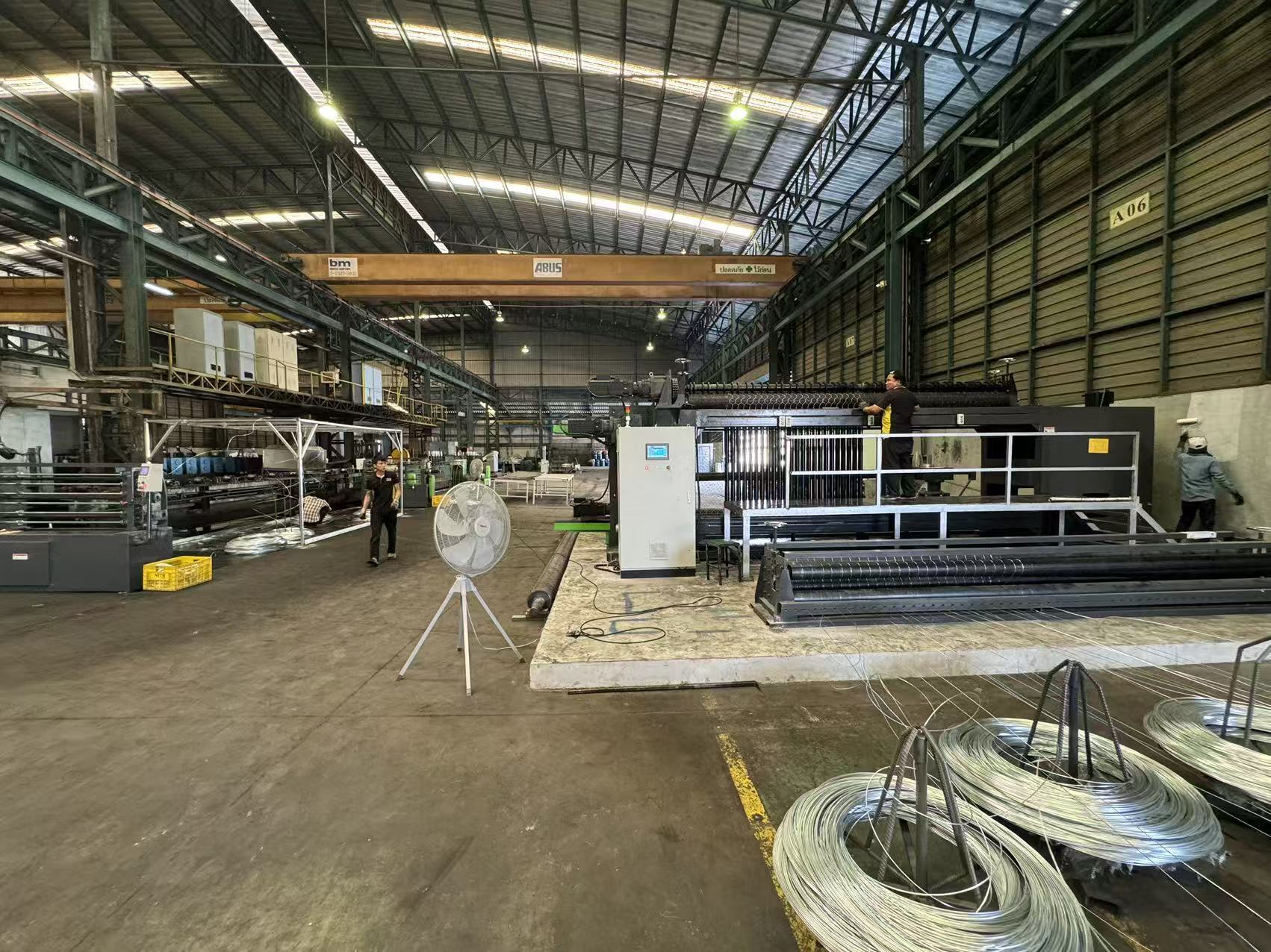 সর্বশেষ কোম্পানি ব্লগ সম্পর্কে What Causes Low Output in a Gabion Mesh Machine and How Can Production Efficiency Be Improved?
