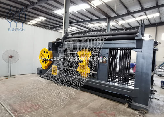 কেনা 66x80mm 2.0mm ইস্পাত তারের কাস্টম তৈরি 2m বয়ন প্রস্থ Gabion মেশিন অনলাইনে উৎপাদন