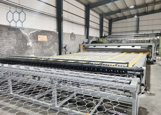 কেনা 100x120mm স্বয়ংক্রিয় Plc Gabion উত্পাদন লাইন 4500 Mm প্রস্থ Gabion মেষ শীট জন্য অনলাইনে উৎপাদন